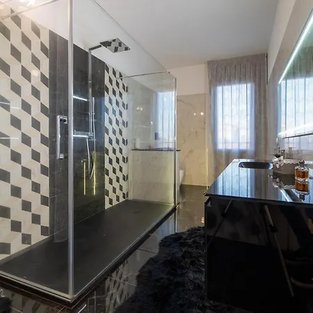 Mistica Space Apartment *