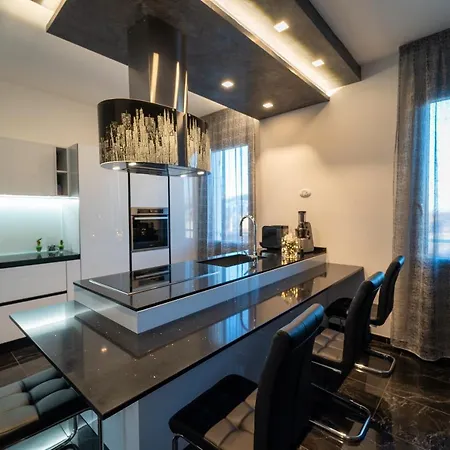 Mistica Space * Ρέτζιο Εμίλια